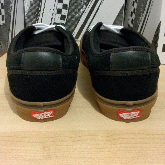 Vans Chukka Low Pro Black/ Gum - Picture 5 of 6